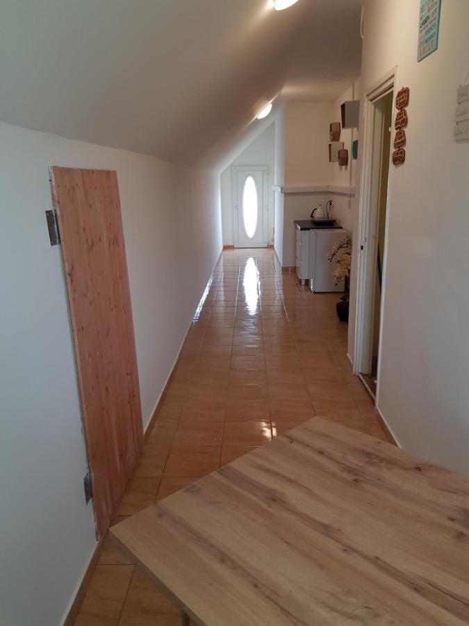Szaffi Apartman Hajduszoboszlo Exterior photo